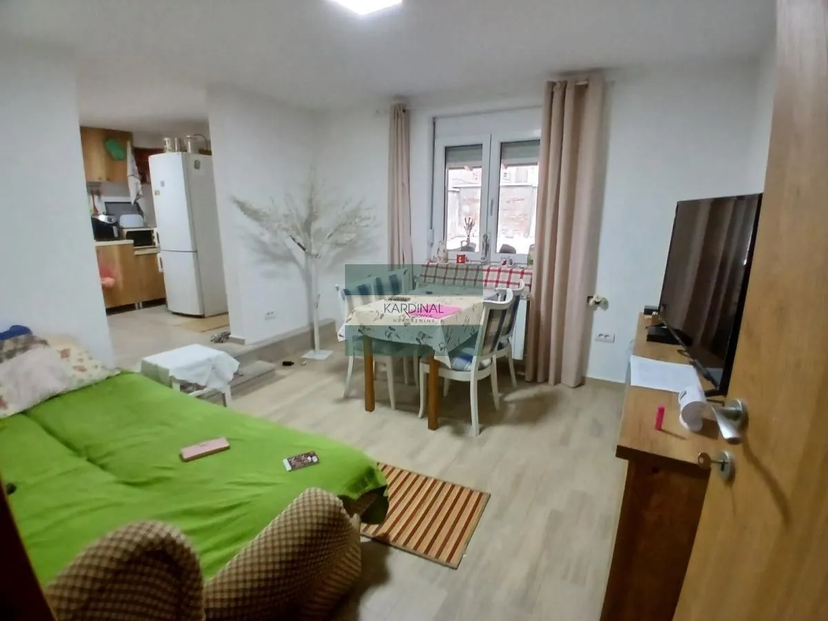 Prodaja, kuća, 273m², Grošnica, Kragujevac