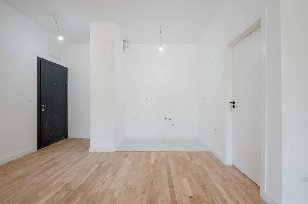 Prodaja, dvosoban stan, 65m², Centar, Bar