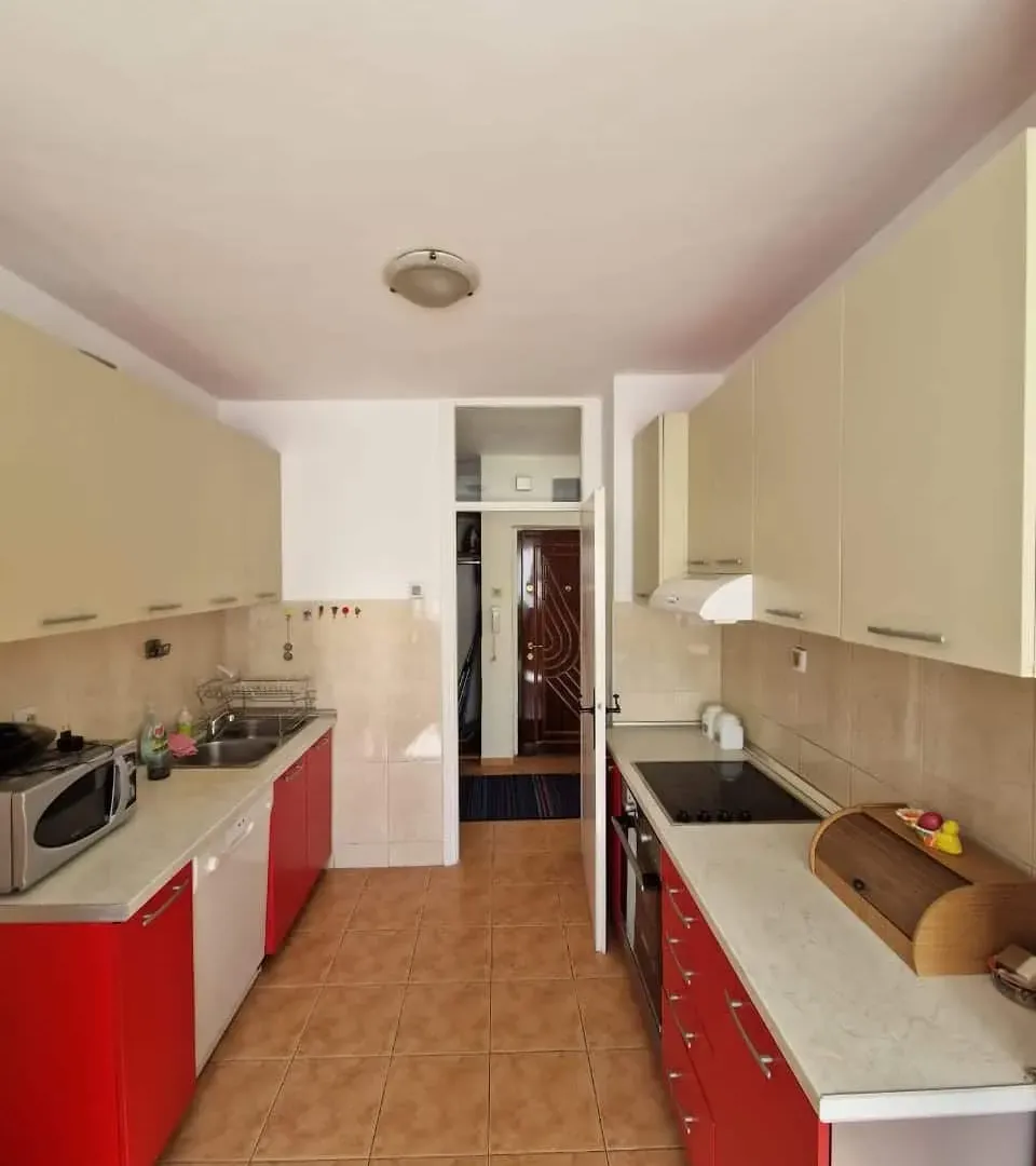 Izdavanje, jednosoban stan, 62m², Preko Morače, Podgorica