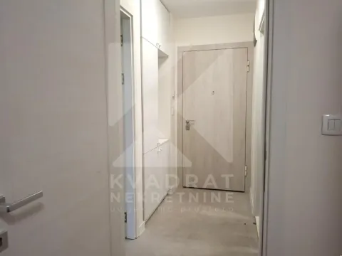 Rent, one bedroom apartment, 40m², Tuški Put, Podgorica - image 9