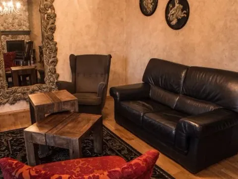 Prodaja, kuća, 180m², Tološi, Podgorica - image 4