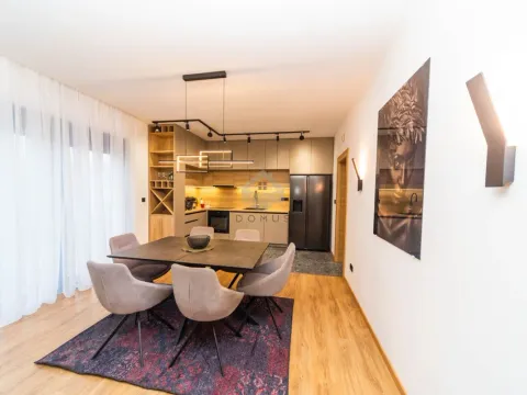 Izdavanje, kuća, 190m², Tološi, Podgorica - image 10