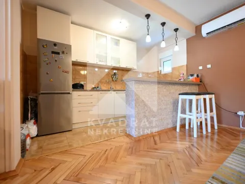 Prodaja, kuća, 200m², Zelenika, Podgorica - image 4