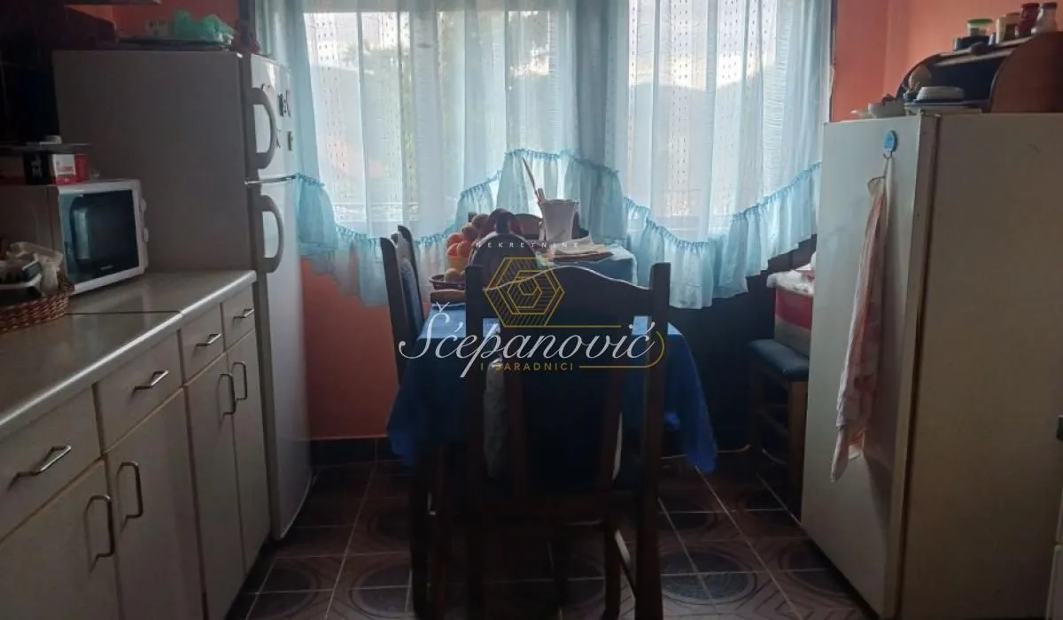 Prodaja, kuća, 73m², Ledinci, Petrovaradin