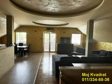 Izdavanje, četvorosoban stan, 200m², Železnik, Beograd - image 1