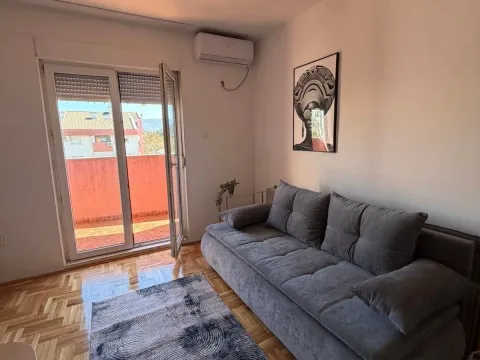 Rent, studio apartment, 28m², Zabjelo, Podgorica - image 1