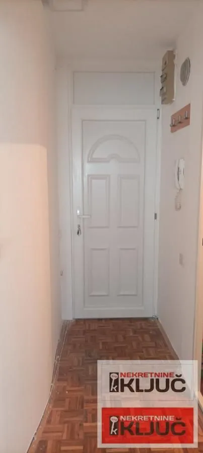 Izdavanje, jednosoban stan, 40m², Novo naselje, Novi Sad