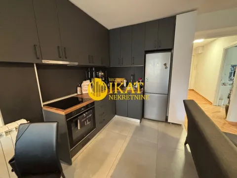 Prodaja, trosoban stan, 65m², Vračar Centar, Vračar Sve Podlokacije - image 6