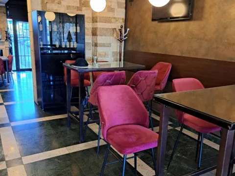 Rent, hospitality venue, 130m², Stari Aerodrom, Podgorica - image 16