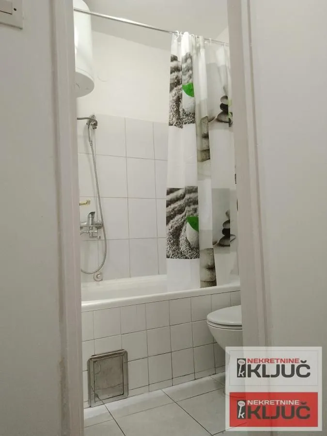 Izdavanje, dvosoban stan, 47m², Detelinara, Novi Sad Sve Podlokacije