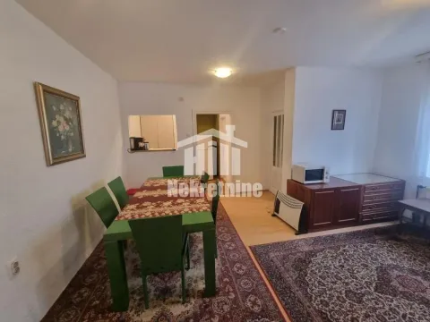 Sale, three bedroom apartment, 66m², Zemun Kalvarija, Zemun Sve Podlokacije - image 1