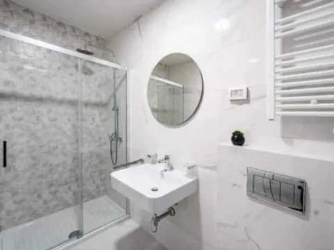 Prodaja, jednosoban stan, 48m², Centar, Bar - image 9