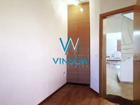 Izdavanje, kuća, 390m², Sremska Kamenica, Petrovaradin - image 12