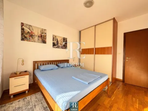 Izdavanje, jednosoban stan, 50m², City Kvart, Podgorica - image 8
