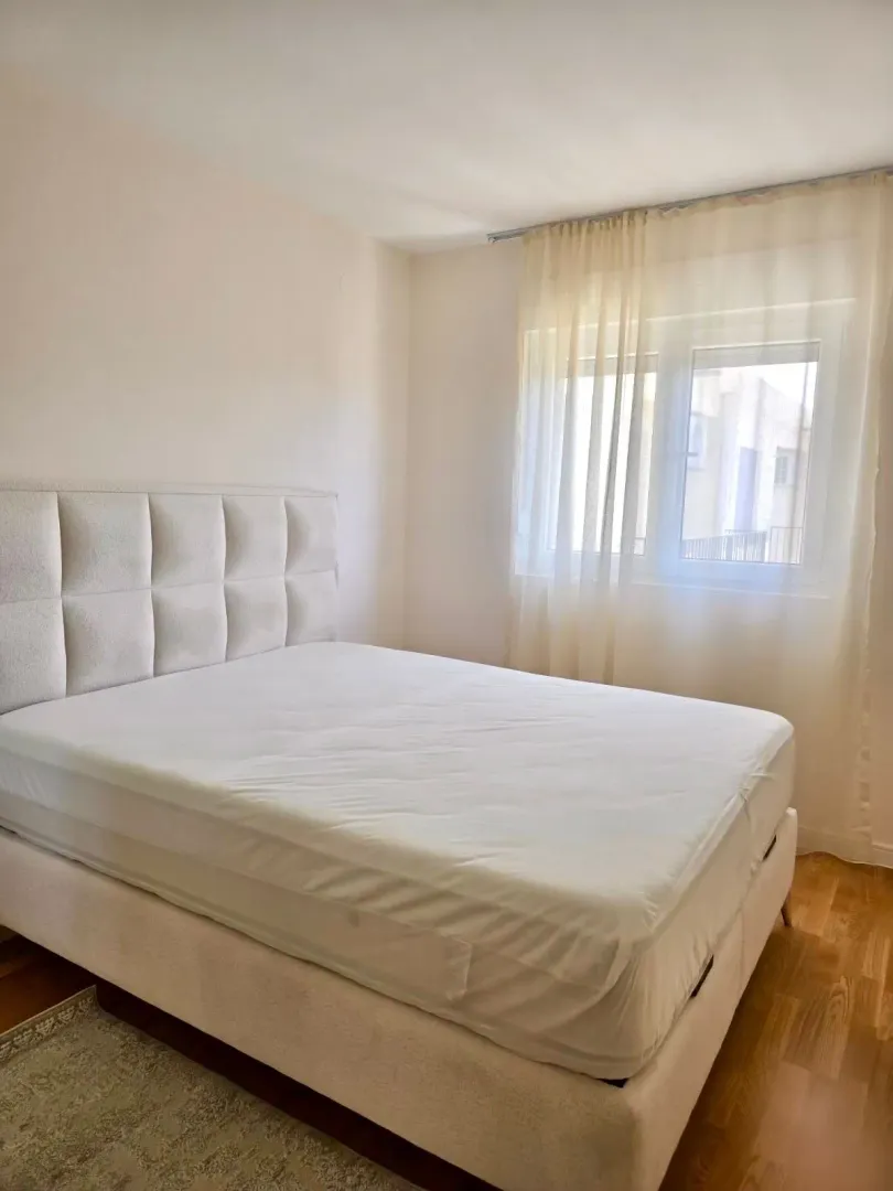 Rent, one bedroom apartment, 40m², Pobrežje, Podgorica