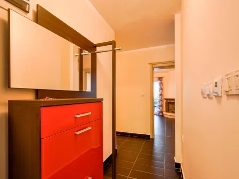 Prodaja, dvosoban stan, 104m², Stoliv, Kotor - image 13