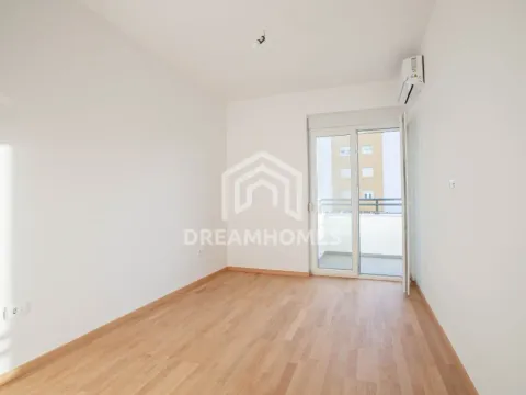 Sale, one bedroom apartment, 45m², Pobrežje, Podgorica - image 5