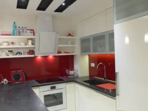 Izdavanje, trosoban stan, 69m², Uciteljsko Naselje, Zvezdara Sve Podlokacije - image 4