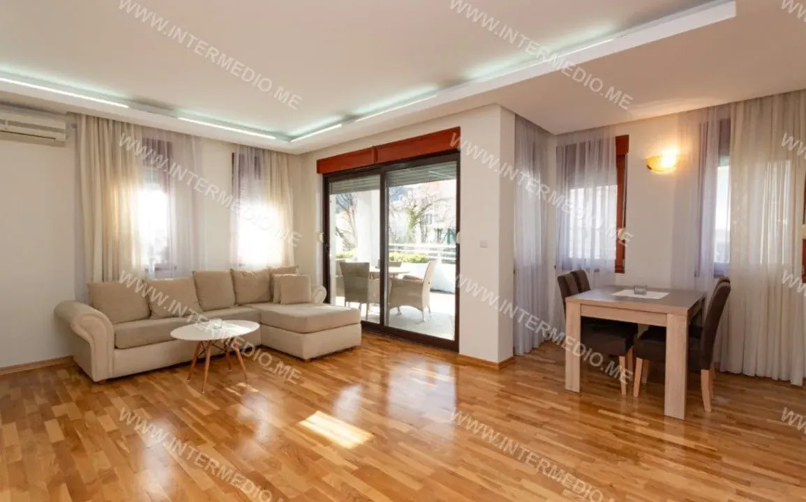 Sale, two bedroom apartment, 80m², Đenovići, Herceg Novi