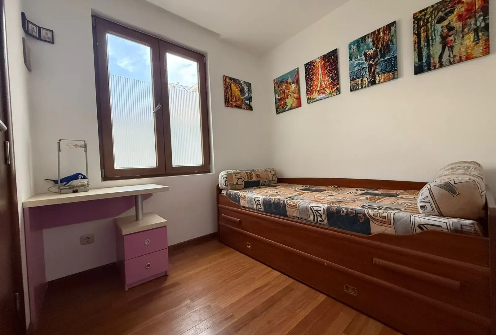Izdavanje, dvosoban stan, 71m², Centar, Budva