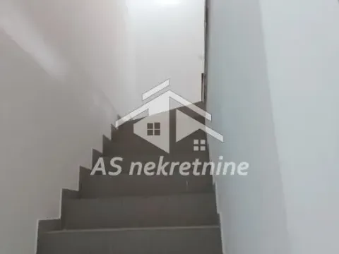 Izdavanje, kuća, 300m², Savski Venac, Beograd - image 35