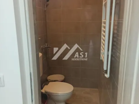 Izdavanje, trosoban stan, 70m², Salajka, Novi Sad Sve Podlokacije - image 5