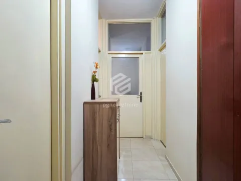 Rent, two bedroom apartment, 56m², Autobuska stanica, Podgorica - image 11