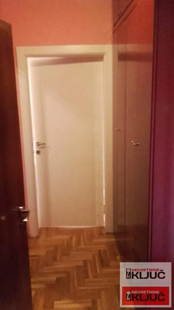 Izdavanje, dvosoban stan, 43m², Grbavica, Novi Sad Sve Podlokacije