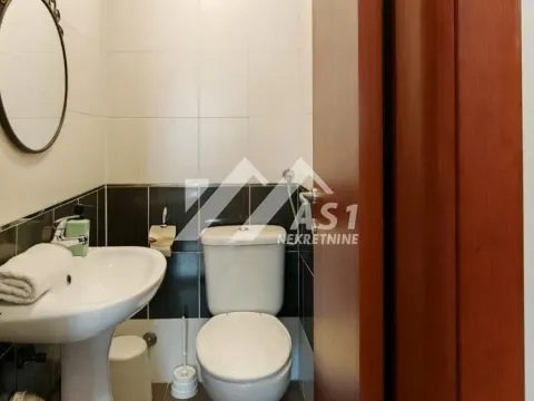 Izdavanje, trosoban stan, 65m², Socijalno, Novi Sad Sve Podlokacije - image 9