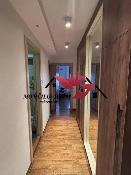 Prodaja, garsonjera, 76m², Novi Beograd Sve Podlokacije, Beograd