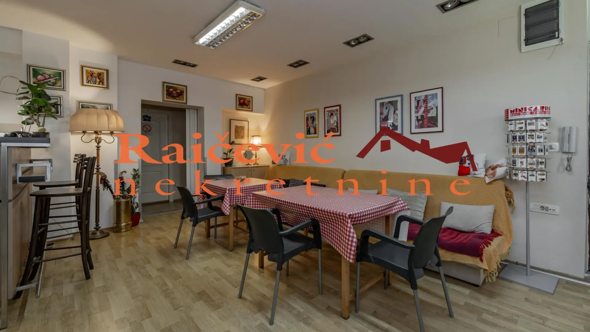 Prodaja, stan, 93m², Centar, Kruševac