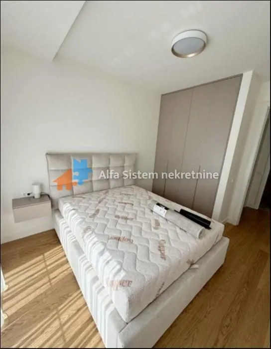 Izdavanje, dvosoban stan, 53m², Novi Beograd Blok 64, Novi Beograd Sve Podlokacije