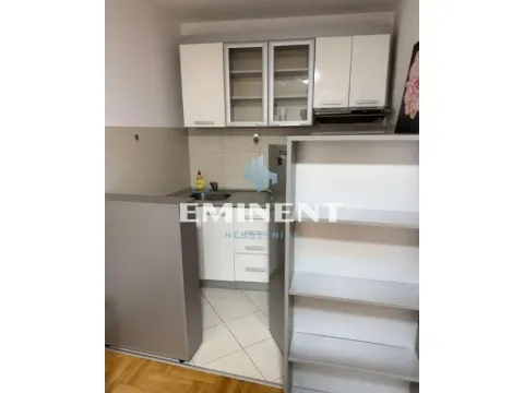 Izdavanje, stan, 40m², Đeram Pijaca, Beograd - image 6