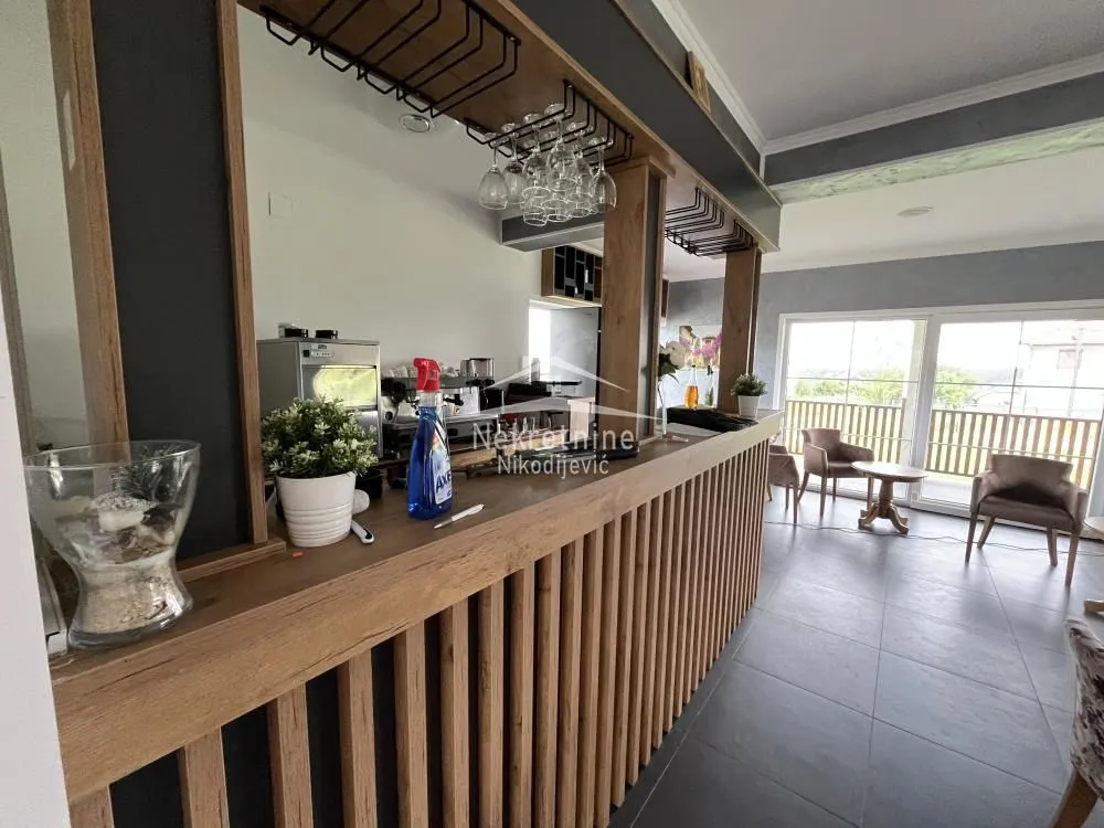 Prodaja, kuća, 650m², Babe, Sopot