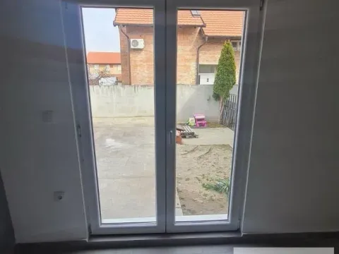 Sale, three bedroom apartment, 73m², Batajnica, Beograd - image 9