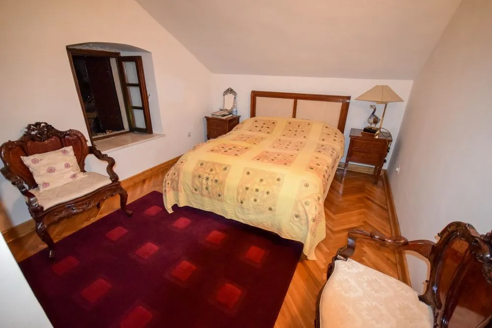 Prodaja, kuća, 268m², Perast, Kotor
