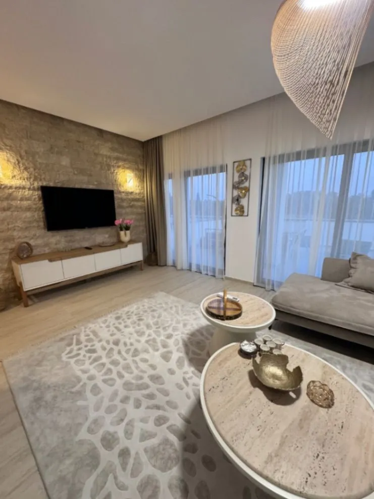 Prodaja, dvosoban stan, 150m², Velika Plaža, Ulcinj