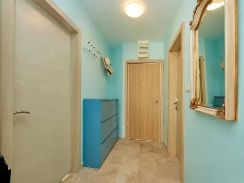 Izdavanje, trosoban stan, 247m², Sveti Stefan, Budva - image 24