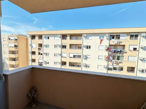 Sale, one bedroom apartment, 48m², Tuški Put, Podgorica - image 8