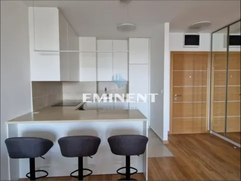 Izdavanje, četvorosoban stan, 100m², Novi Beograd Blok 65, Novi Beograd Sve Podlokacije - image 3