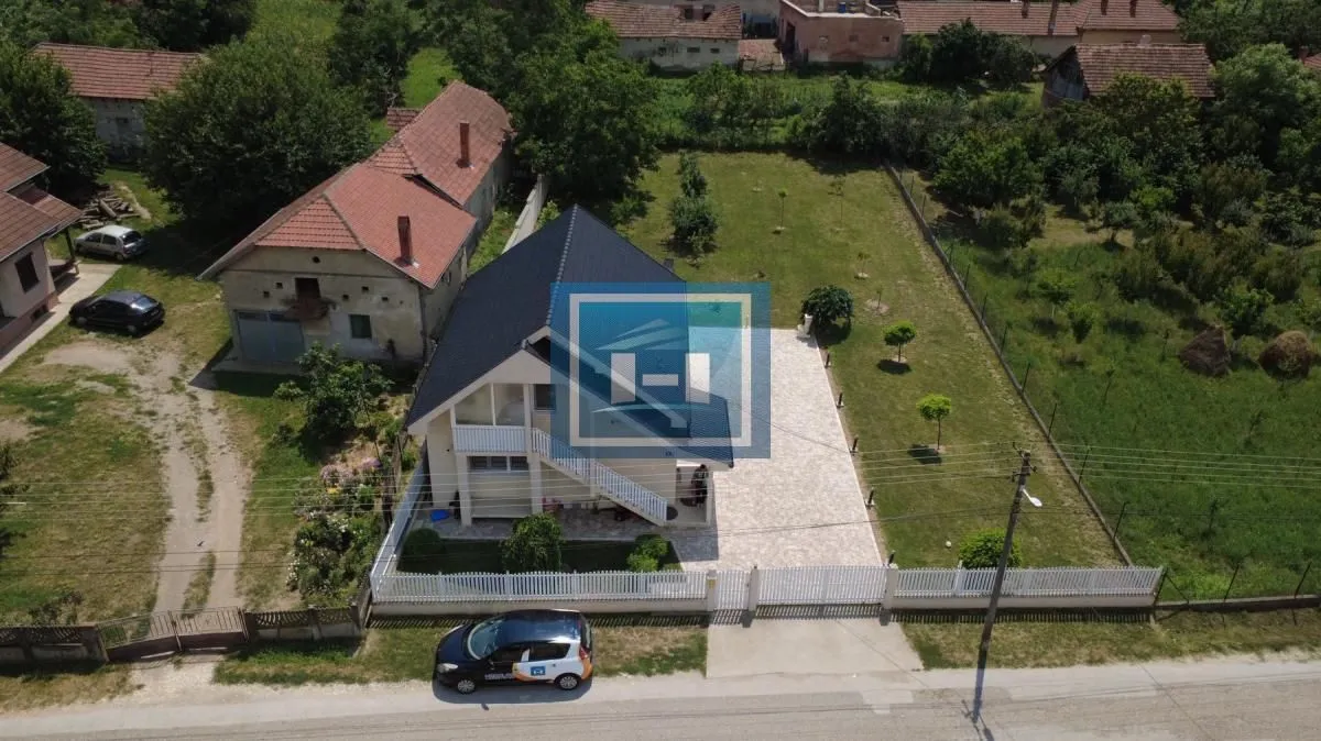 Prodaja, kuća, 200m², Majur, Jagodina