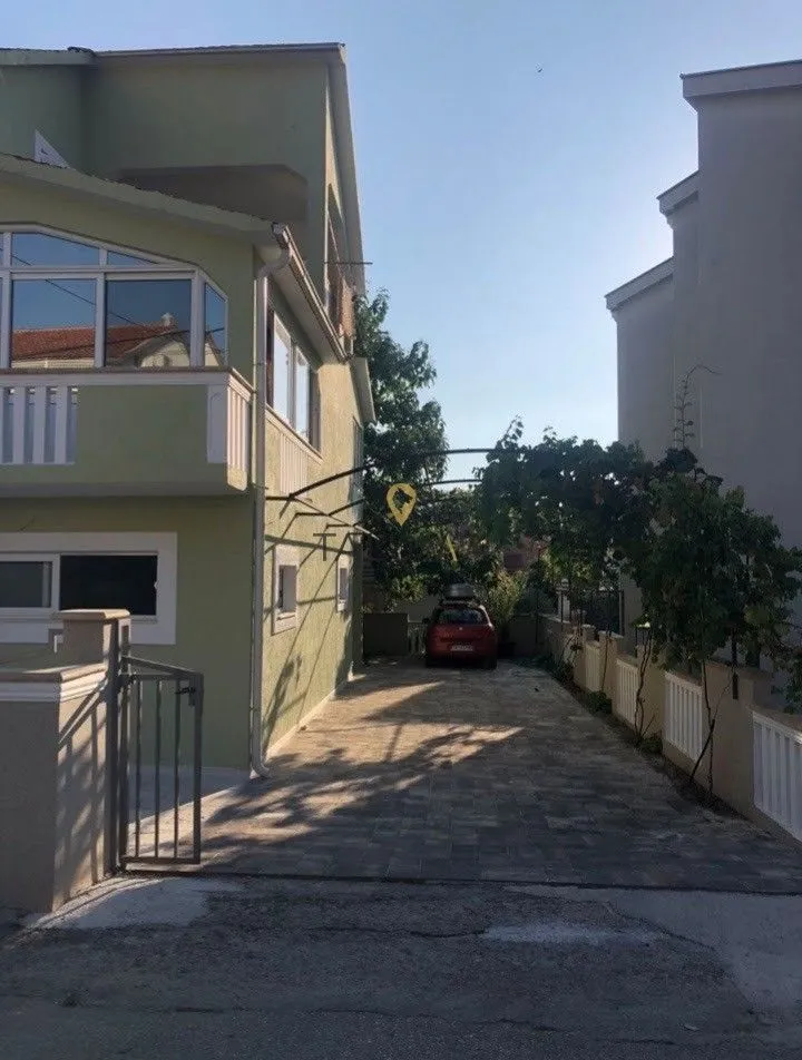 Prodaja, kuća, 447m², Kalimanj, Tivat