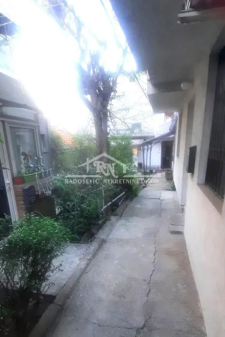 Prodaja, jednosoban stan, 40m², Vračar Hram, Vračar Sve Podlokacije
