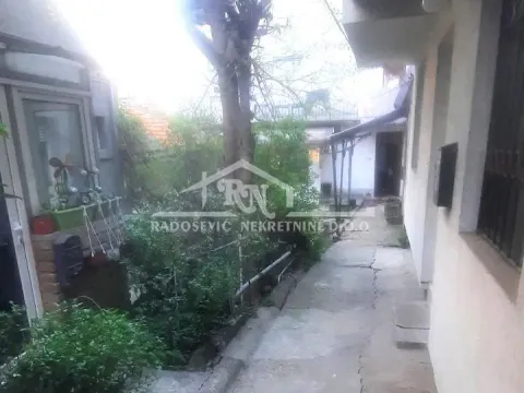 Prodaja, jednosoban stan, 40m², Vračar Hram, Vračar Sve Podlokacije - image 2