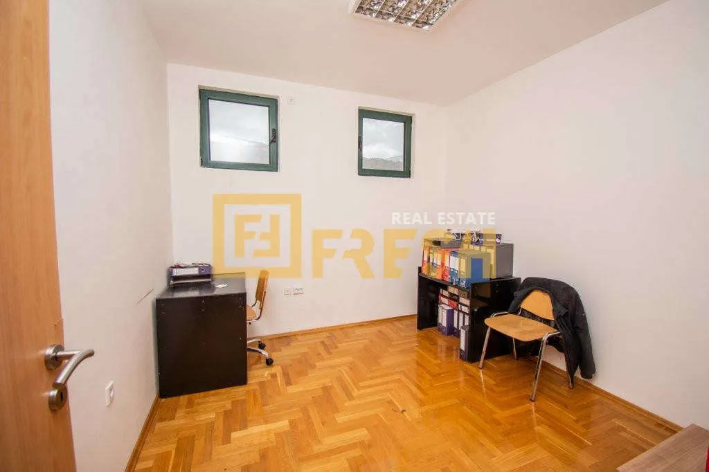 Sale, office space, 400m², Ostalo, Podgorica