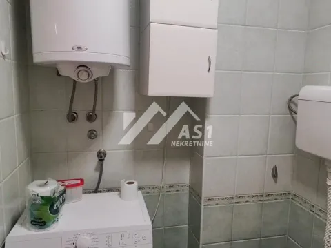 Izdavanje, trosoban stan, 54m², Adamovićevo Naselje, Novi Sad Sve Podlokacije - image 7