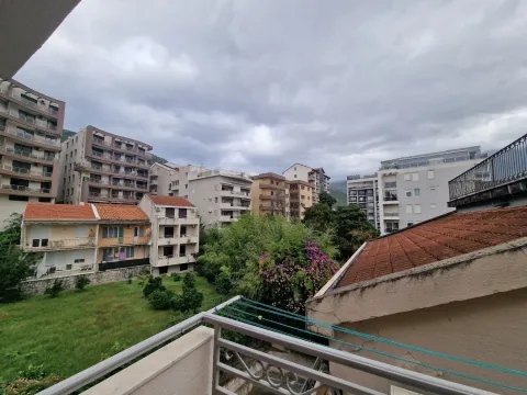 Rent, two bedroom apartment, 72m², Budva, Crna Gora - image 25