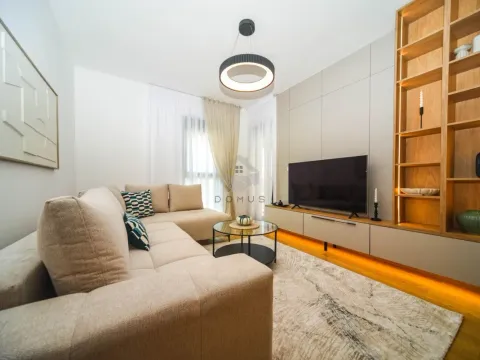Rent, one bedroom apartment, 43m², Podgorica, Crna Gora - image 2