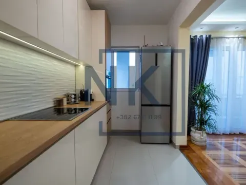 Prodaja, trosoban stan, 128m², Stari Aerodrom, Podgorica - image 12