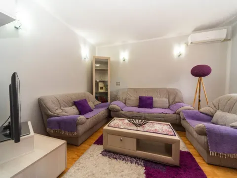 Rent, one bedroom apartment, 60m², Preko Morače, Podgorica - image 2